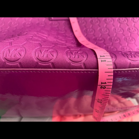 Pomegranate MK Purse - Picture 8 of 14